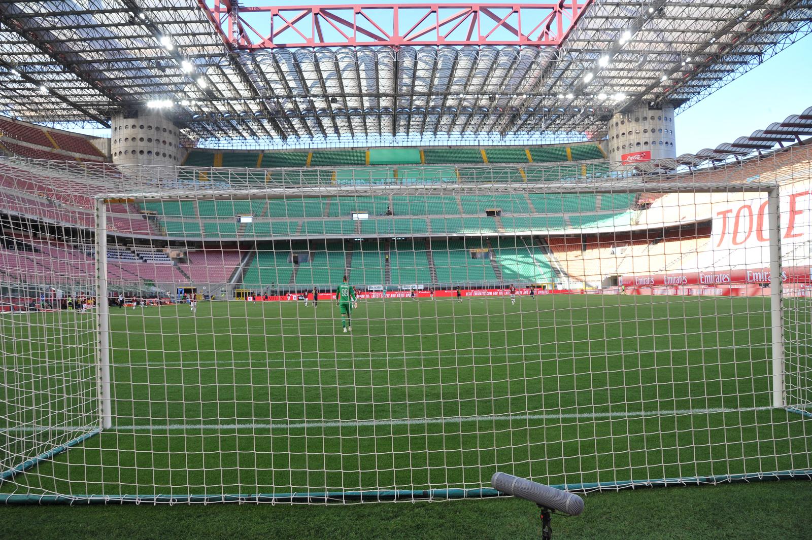 Milan: Gli spalti vuoti di San Siro durante Milan-Roma - Milanpress, robe dell'altro diavolo