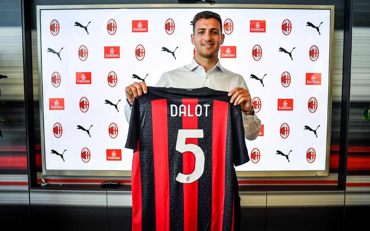 Milan: Diogo Dalot - MilanPress, robe dell'altro diavolo