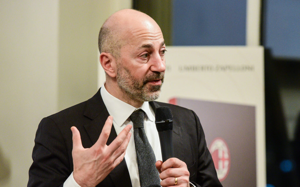 Milan: Ivan Gazidis - Milanpress, robe dell'altro diavolo