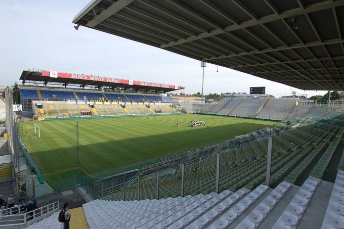 Parma: Stadio Ennio Tardini - Milanpress, robe dell'altro diavolo