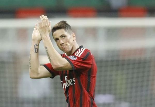 Milan: Fernando Torres - Milanpress, robe dell'altro diavolo