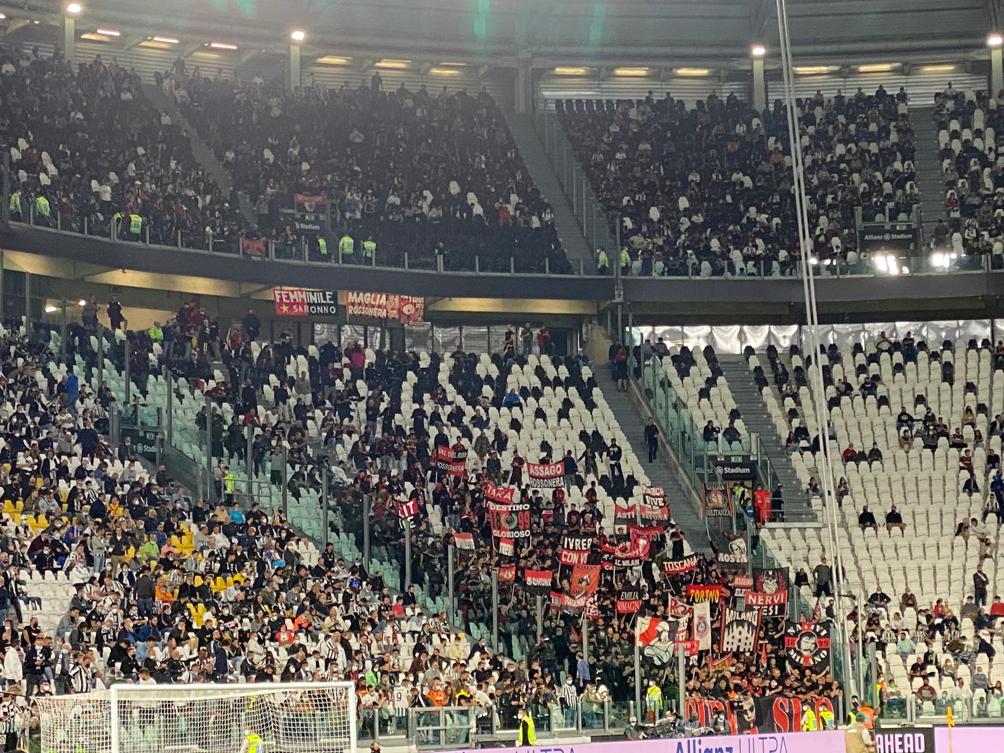 Tifosi Milan Juventus Stadium