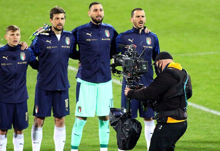 Tensione tra Donnarumma ed un tifoso dopo Inghilterra-Italia: il video
