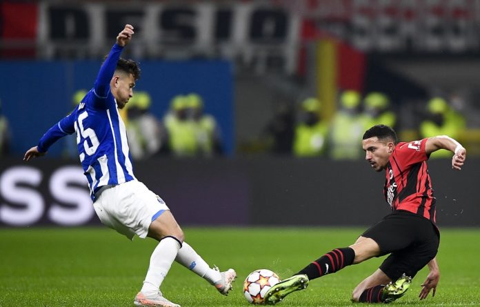 Milan-Porto: Ismael Bennacer e Otavio (Photo Credit: Agenzia Fotogramma)