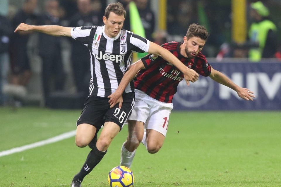 Stephan Lichtsteiner e Fabio Borini - MilanPress, robe dell'altro diavolo Stephan Lichtsteiner e Fabio Borini - MilanPress, robe dell'altro diavolo