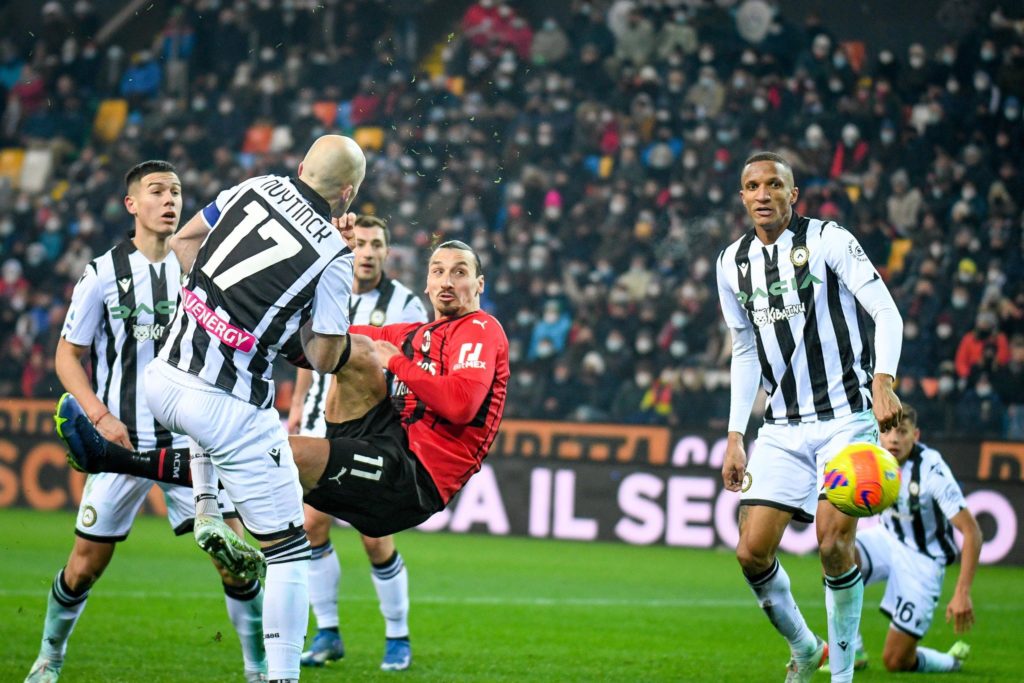 Udinese-Milan: Zlatan Ibrahimovic e Rodrigo Becao (Photo Credit: Agenzia Fotogramma)