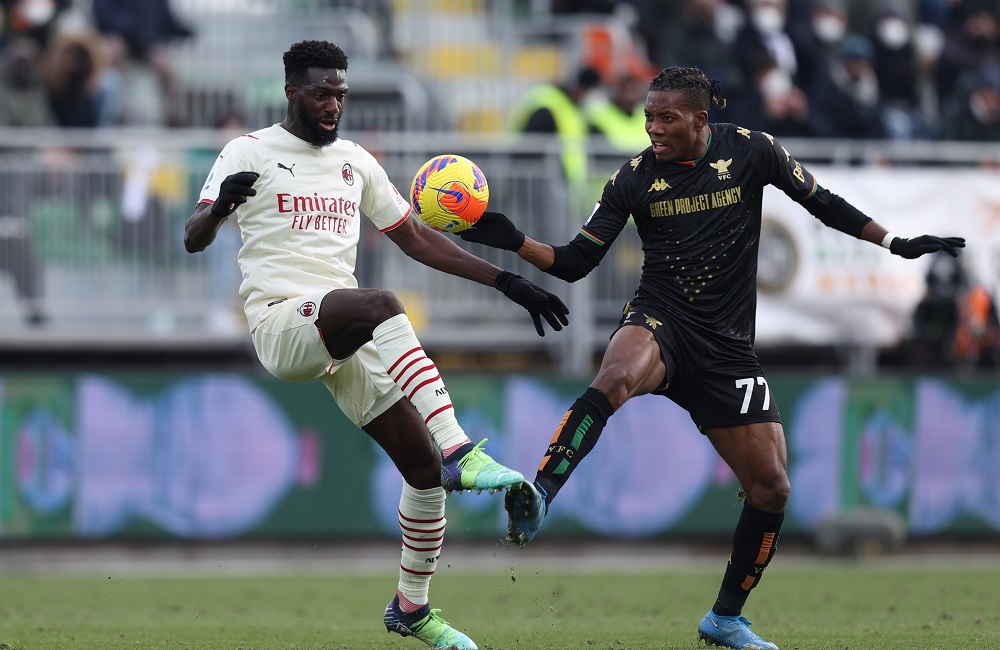 Venezia-Milan: Tiemoue Bakayoko e David Okereke (Photo Credit: Agenzia Fotogramma)