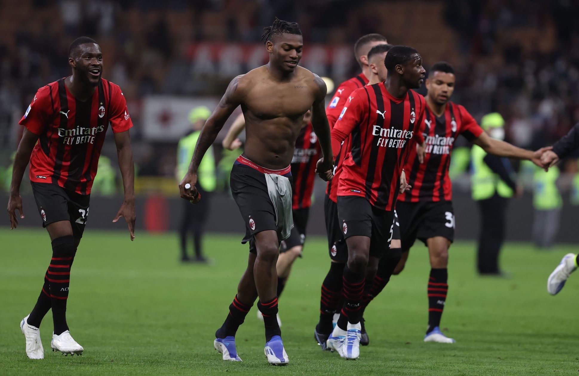 Milan-Genoa: l'esultanza di Fikayo Tomori, Rafael Leao, Fodé Ballo-Touré, Junior Messias (Photo Credit: Agenzia Fotogramma) - MilanPress, robe dell'altro diavolo
