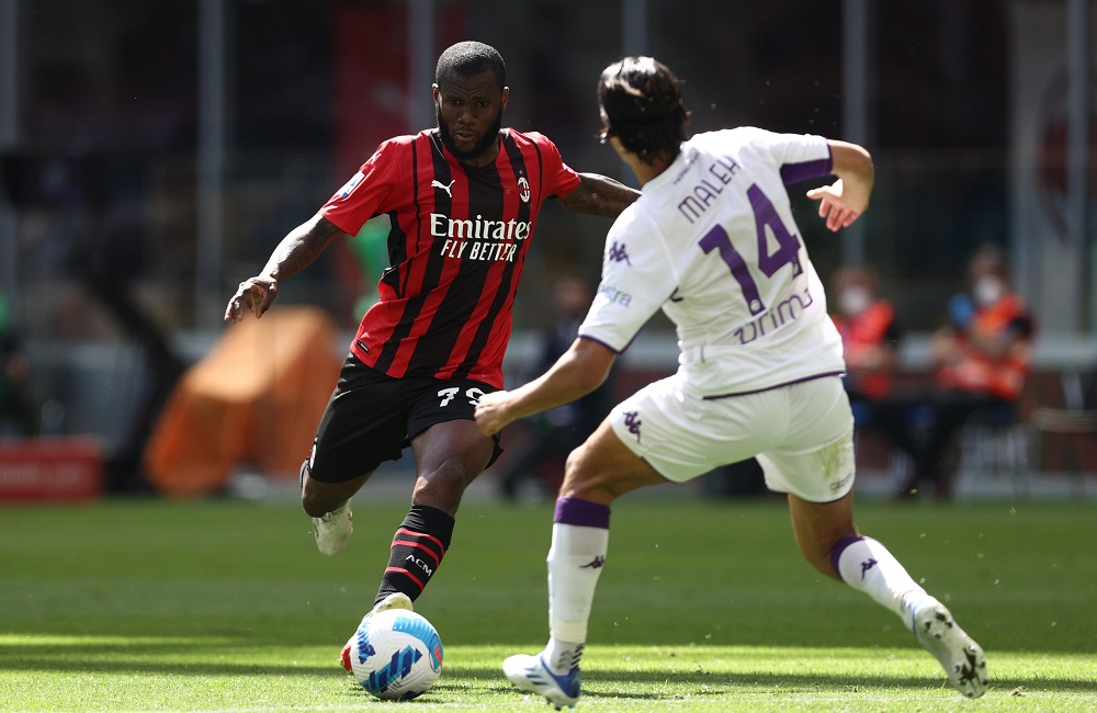 Milan-Fiorentina: Franck Kessie e Youssef Maleh (Photo Credit: Agenzia Fotogramma) Milan-Fiorentina: Franck Kessie e Youssef Maleh (Photo Credit: Agenzia Fotogramma)