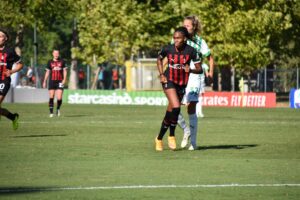 Milan Femminile: Lindsey Thomas - MilanPress, robe dell'altro diavolo