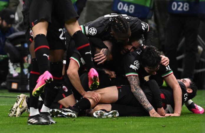 L'esultanza del Milan dopo il gol di Bennacer al Napoli (Photo Credit: Agenzia Fotogramma)