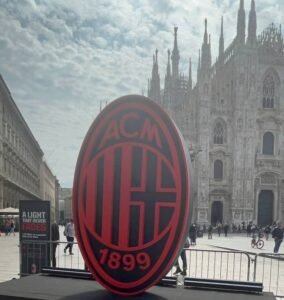 Milan installazione Duomo per Euroderby - MilanPress, robe dell'altro diavolo