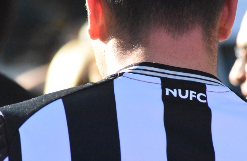 Tifoso del Newcastle - MilanPress, robe dell'altro diavolo Tifoso del Newcastle - MilanPress, robe dell'altro diavolo
