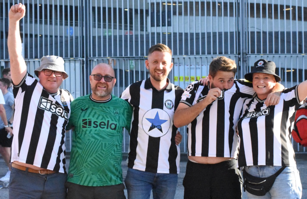 Tifosi del Newcastle - MilanPress, robe dell'altro diavolo Tifosi del Newcastle - MilanPress, robe dell'altro diavolo