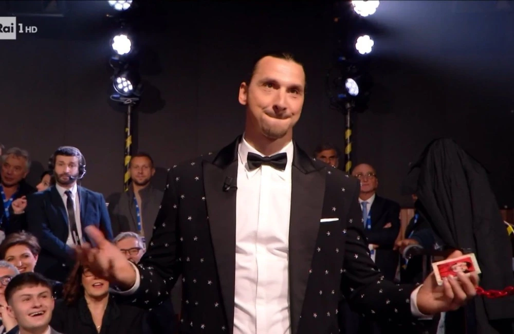 Zlatan Ibrahimovic ospite a Sanremo 2024 (Photo Credit: RAI) Zlatan Ibrahimovic ospite a Sanremo 2024 (Photo Credit: RAI)