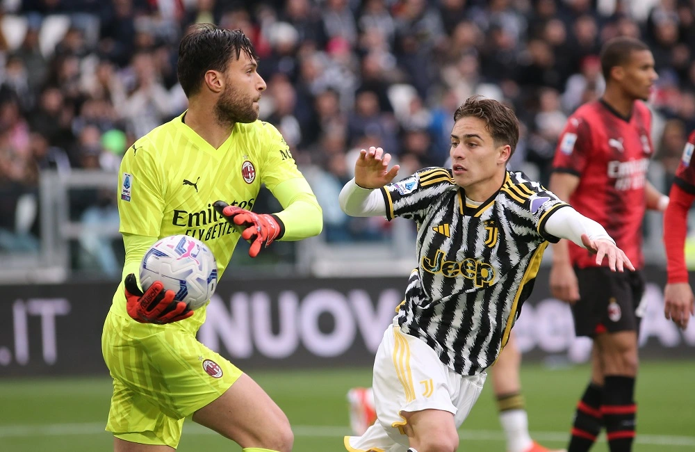 Juventus-Milan: Marco Sportiello e Kenan Yildiz (Photo Credit: Agenzia Fotogramma)