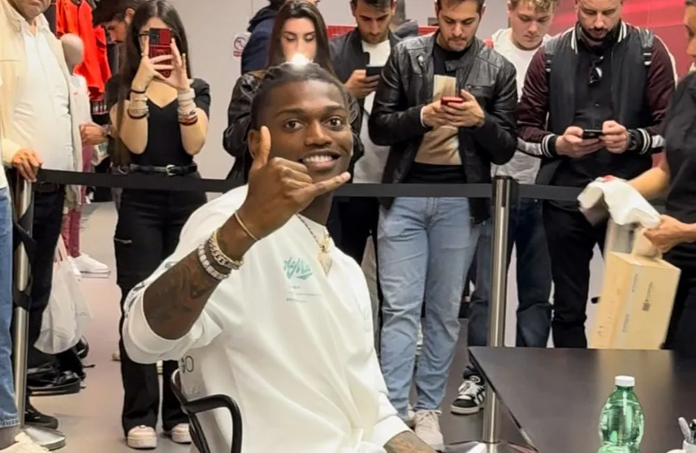 Milan: Rafael Leao al Meet&Greet - MilanPress, robe dell'altro diavolo