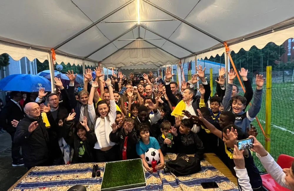 Milan: Franco Baresi alla presentazione del progetto di riqualificazione di uno spazio sportivo all’interno dell’Oratorio Madonna dei Poveri nel quartiere di Baggio Milan: Franco Baresi alla presentazione del progetto di riqualificazione di uno spazio sportivo all’interno dell’Oratorio Madonna dei Poveri nel quartiere di Baggio