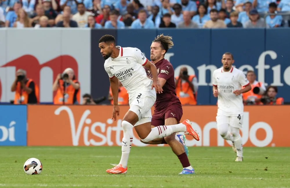 Manchester City-Milan: Ruben Loftus-Cheek, Jack Grealish, Ismael Bennacer (Photo via AC Milan) Manchester City-Milan: Ruben Loftus-Cheek, Jack Grealish, Ismael Bennacer (Photo via AC Milan)