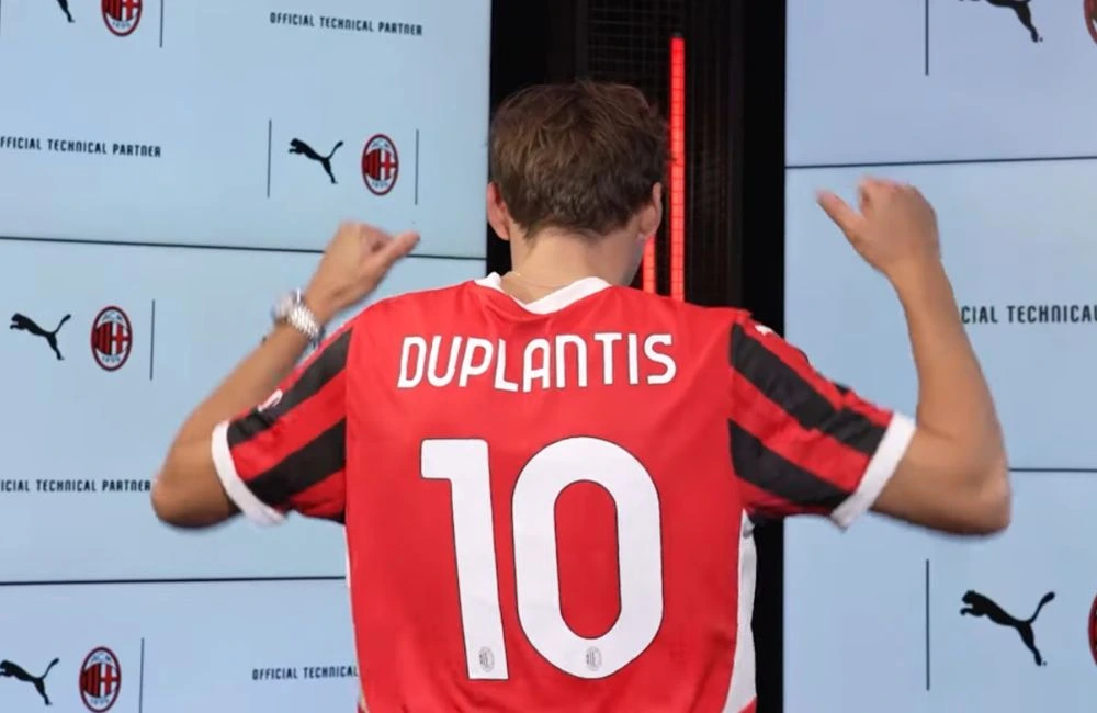 Mondo-Duplantis-Casa-Milan