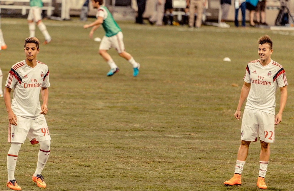 Hachim Mastour e Stephan El Shaarawy (Fonte: Wikimedia Commons)