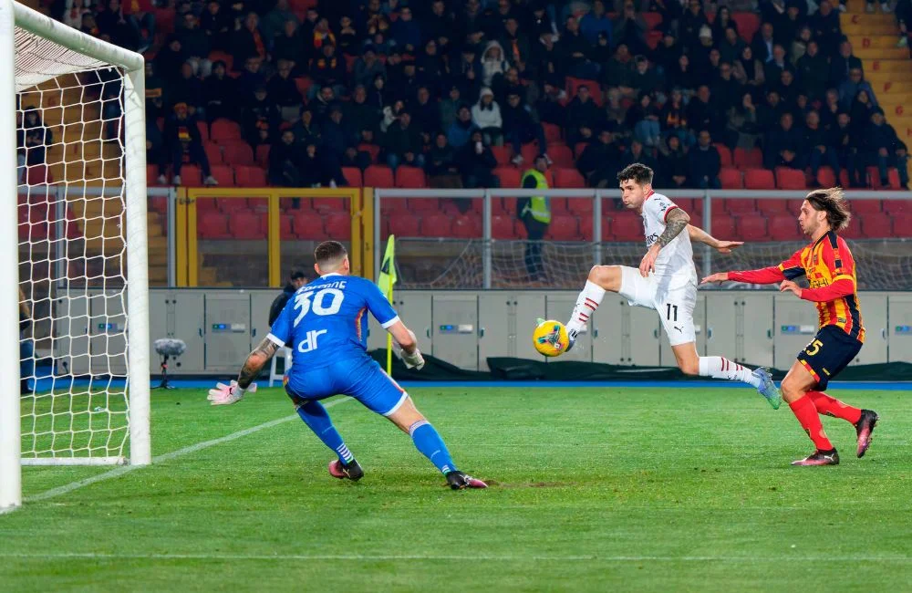 Lecce-Milan: Wladimiro Falcone, Christian Pulisic, Antonino Gallo (Photo Credit: IPA Agency) Lecce-Milan: Wladimiro Falcone, Christian Pulisic, Antonino Gallo (Photo Credit: IPA Agency)