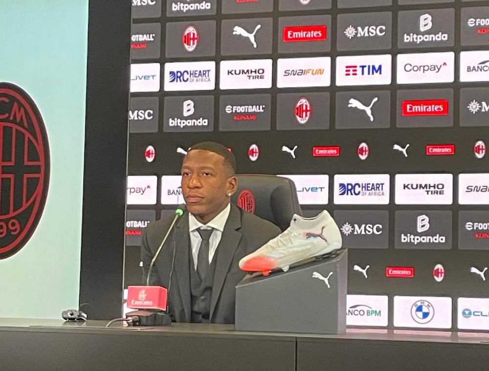 Milan: Pervis Estupinan in conferenza stampa - MilanPress, robe dell'altro diavolo Milan: Pervis Estupinan in conferenza stampa - MilanPress, robe dell'altro diavolo