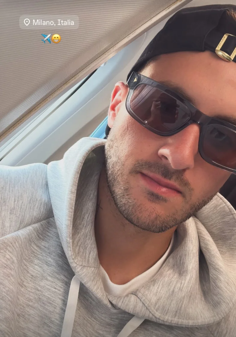 Santiago Gimenez torna a Milano (Story Instagram) Santiago Gimenez torna a Milano (Story Instagram)