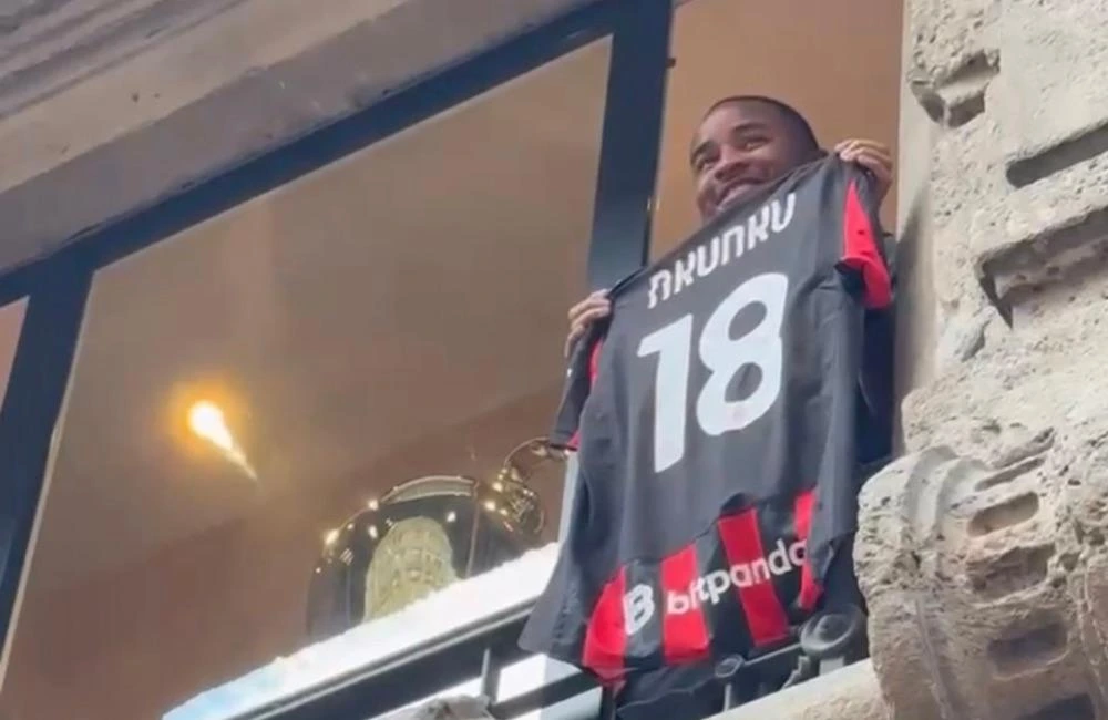 Milan: Christopher Nkunku al Flagship Store - MilanPress, robe dell'altro diavolo