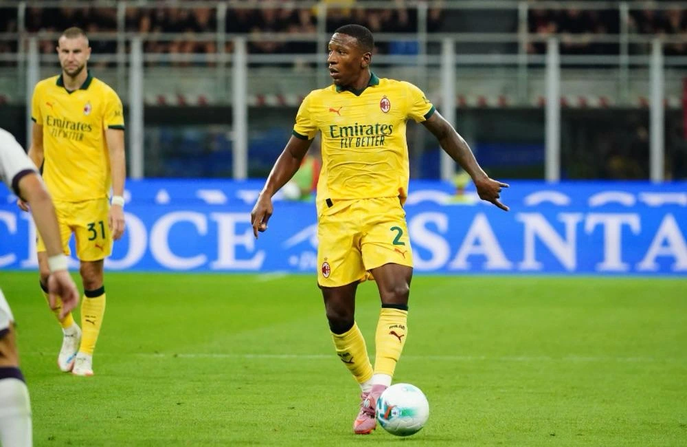 Milan: Pervis Estupinan (Photo Credit: Luca Rossini / IPA Sport / IPA via IPA Agency)