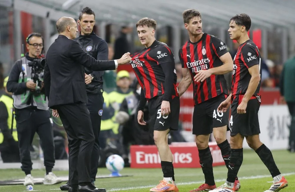Milan-Roma: Massimiliano Allegri, Alexis Saelemaekers, Matteo Gabbia, Samuele Ricci (Photo Credit: Nderim Kaceli / IPA Sport / IPA via IPA Agency)