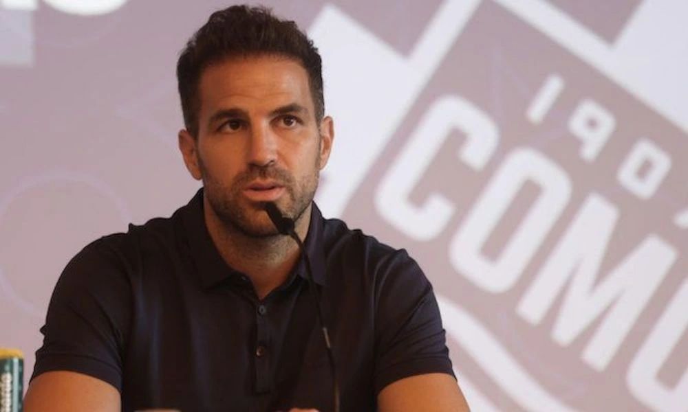 Como: Cesc Fabregas Como: Cesc Fabregas