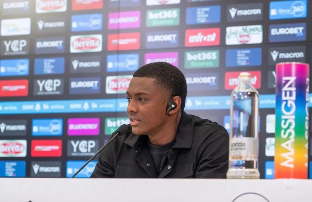 Udinese, la conferenza stampa di presentazione di Juan Arizala (Photo Credit: Instagram udinesecalcio) Udinese, la conferenza stampa di presentazione di Juan Arizala (Photo Credit: Instagram udinesecalcio)