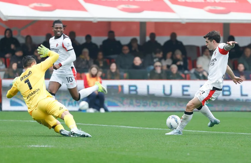 Cremonese-Milan: Emil Audero, Christian Pulisic (Photo Credit: Emanuele Pennacchio / Action Plus / Shutterstock via IPA Agency)