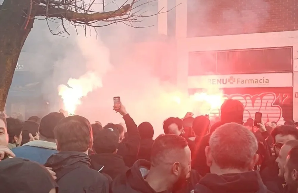 Il raduno della Curva Sud Milano prima del derby - MilanPress, robe dell'altro diavolo