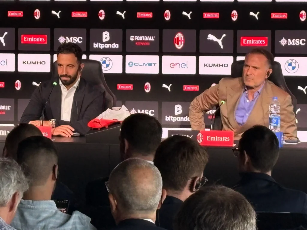 Ruben Amorim e Gerry Cardinale in conferenza stampa - MilanPress, robe dell'altro Diavolo