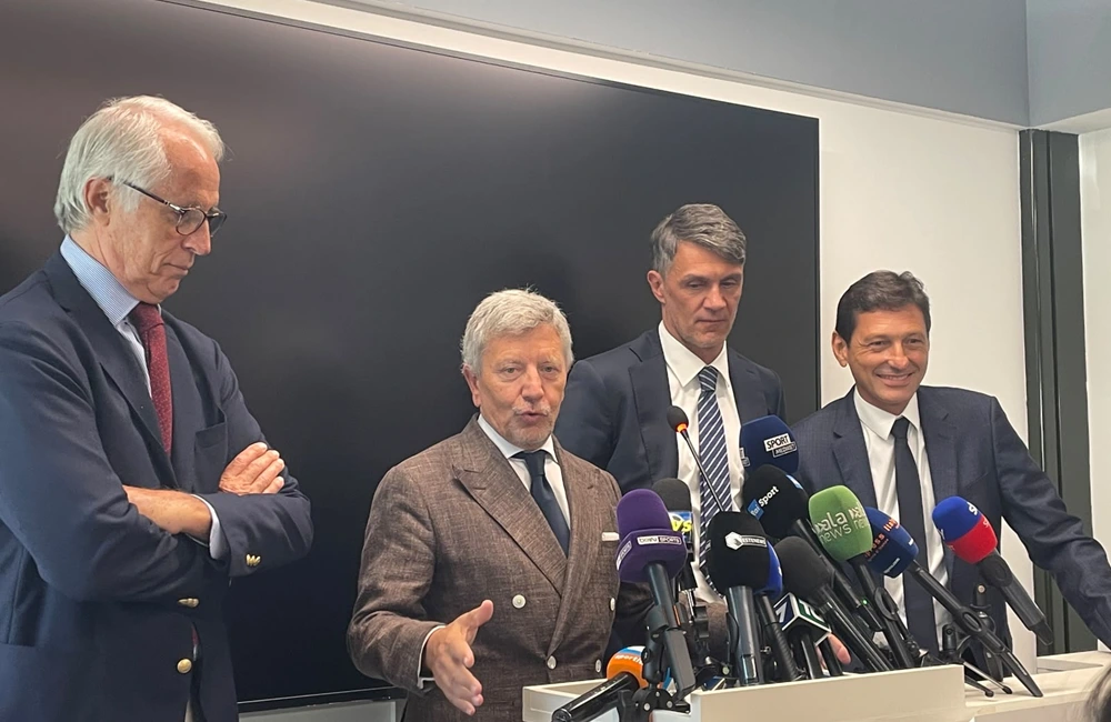 Paolo Maldini, Leonardo, Giovanni Malagò e Ezio Simonelli - MilanPress, robe dell'altro Diavolo Paolo Maldini, Leonardo, Giovanni Malagò e Ezio Simonelli - MilanPress, robe dell'altro Diavolo