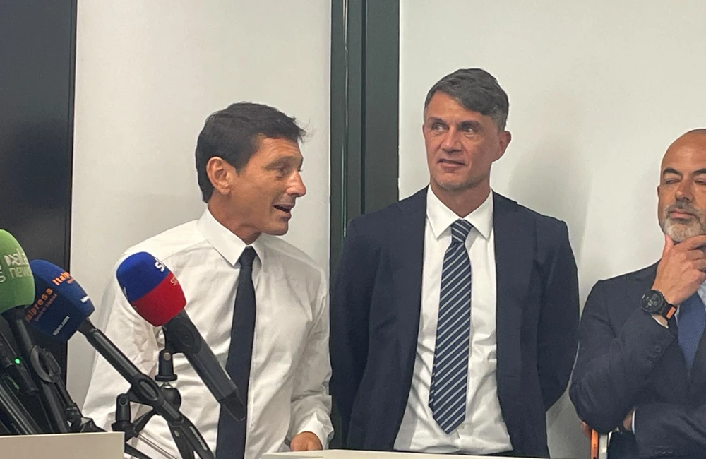 Paolo Maldini e Leonardo - MilanPress, robe dell'altro Diavolo Paolo Maldini e Leonardo - MilanPress, robe dell'altro Diavolo