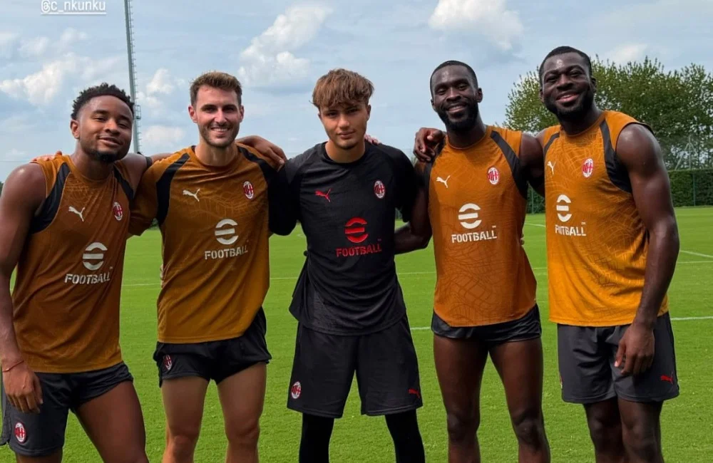Christopher Nkunku, Santiago Gimenez, Alessandro Pacileo, Fikayo Tomori, Youssouf Fofana a Milanello