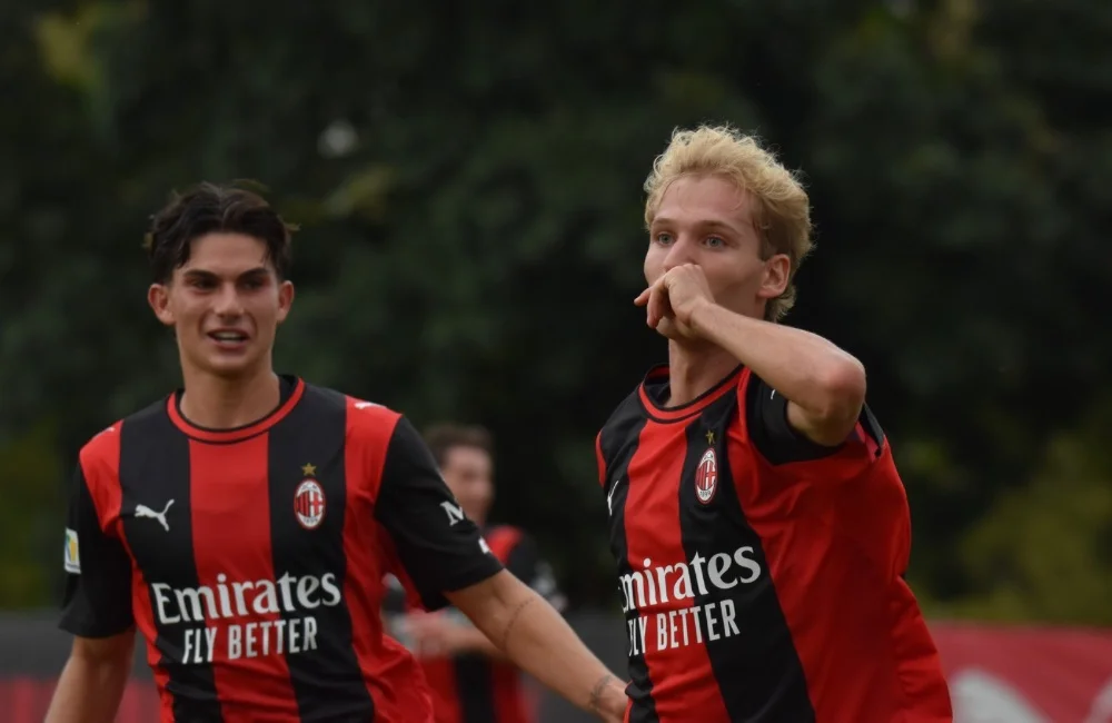 Milan Primavera: Edoardo Tartaglia, Leonardo Colombo (Photo Credit: Onorio Ferraro per MilanPress.it) Milan Primavera: Edoardo Tartaglia, Leonardo Colombo (Photo Credit: Onorio Ferraro per MilanPress.it)