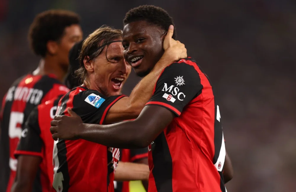 Milan: Luka Modric, Alphadjo Cisse (Photo Credit: sportinfoto / DeFodi Images / IPA via IPA Agency)