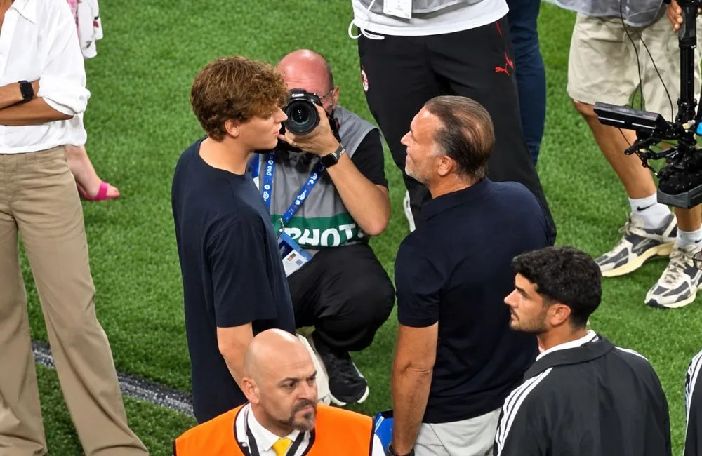 Jannik Sinner e Gerry Cardinale - MilanPress, Robe dell'altro Diavolo