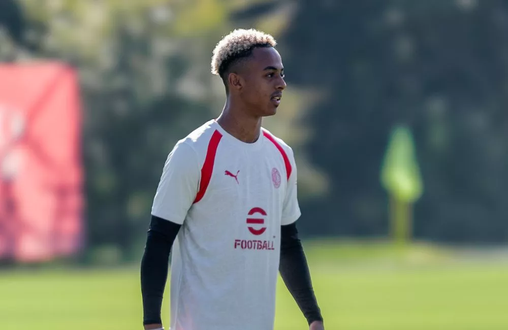 Milan: Omari Hutchinson a Milanello (Photo Credit: Valeria Lippera per MilanPress.it) Milan: Omari Hutchinson a Milanello (Photo Credit: Valeria Lippera per MilanPress.it)